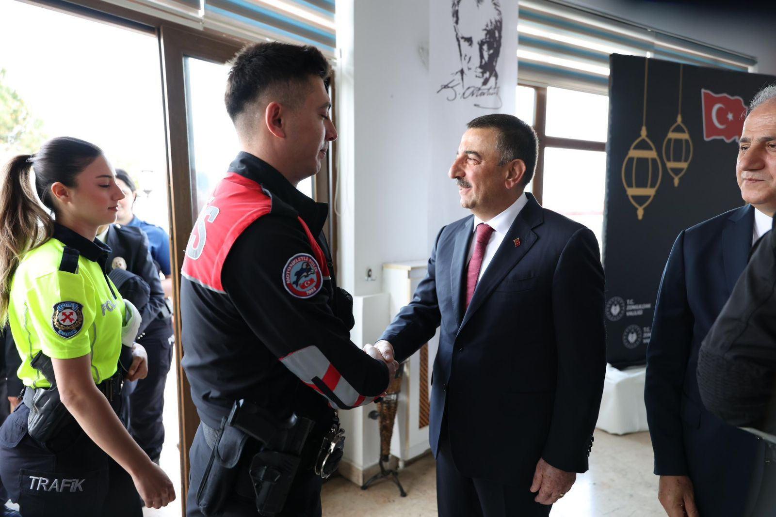 Zonguldak Polisevi'nde bayramlaşma töreni düzenlendi